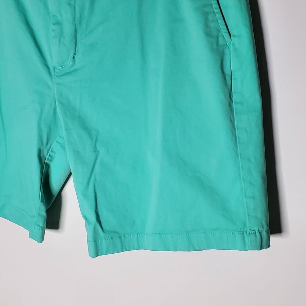 Vineyard Vines Pastel Green flat front chino shorts Size 36 Great condition - Picture 7 of 7